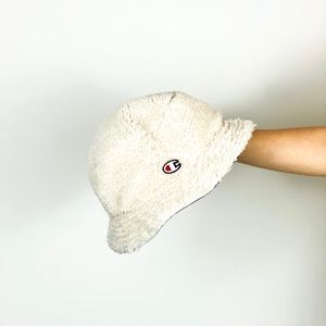 Champion reversible bucket hat